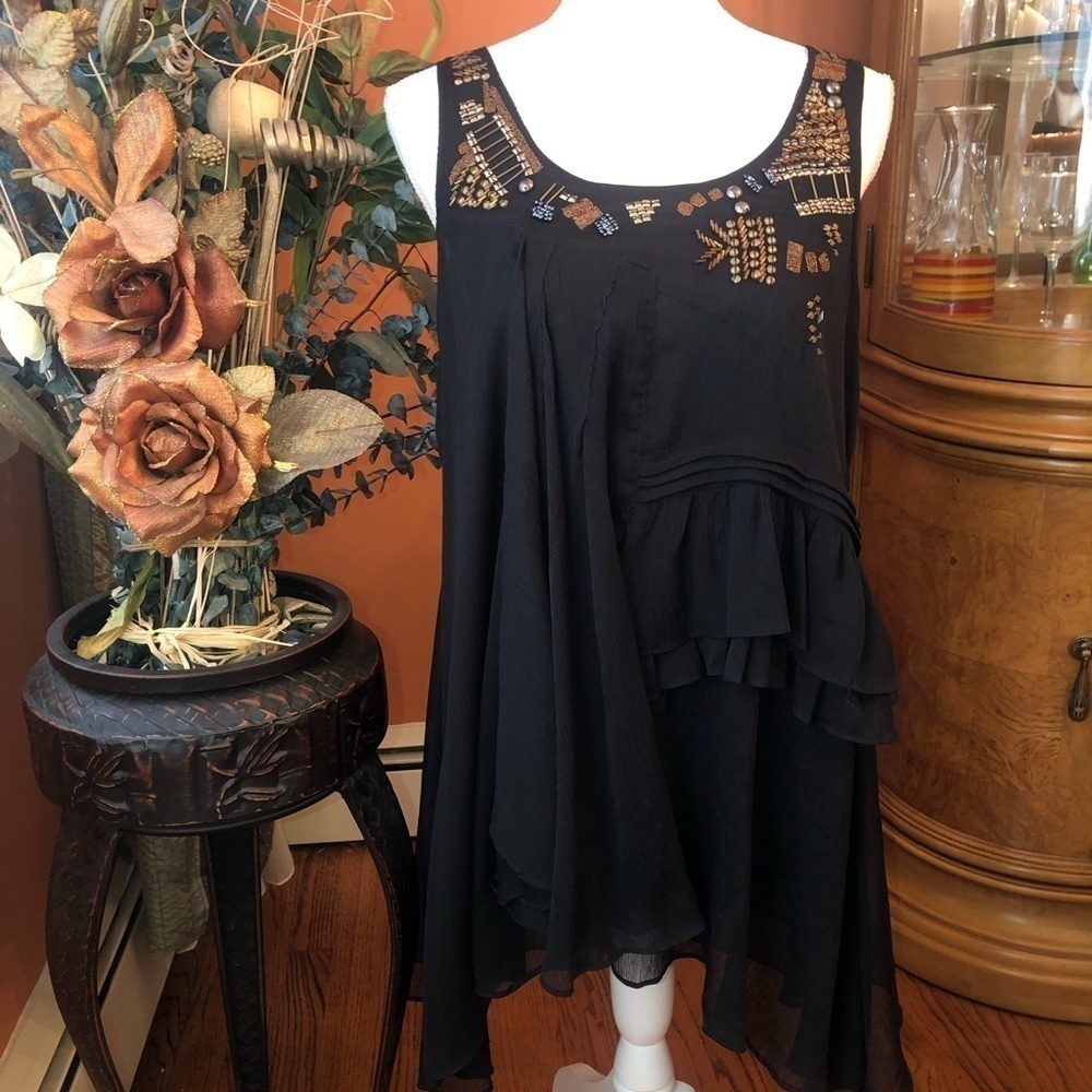 Tramp Woman Black Sleeveless Ruffle Bohemian Tunic
